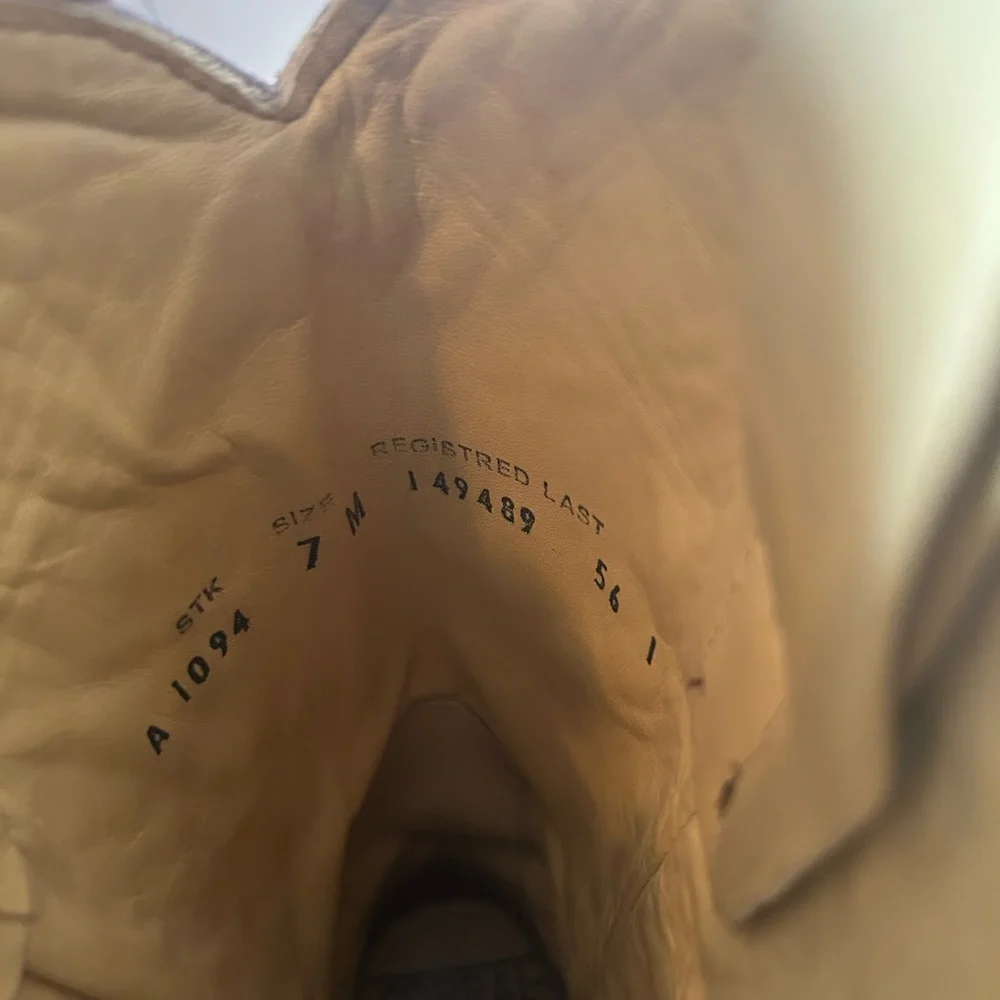 Corral Tan Handcrafted Boots - Picture 4 of 6